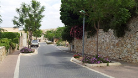 מבוא הכרמים.jpg